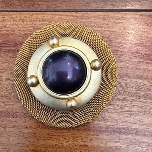 Circle Mesh Brooch/Faux Purple  stone